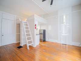featured image of 39 Trammell St Sw