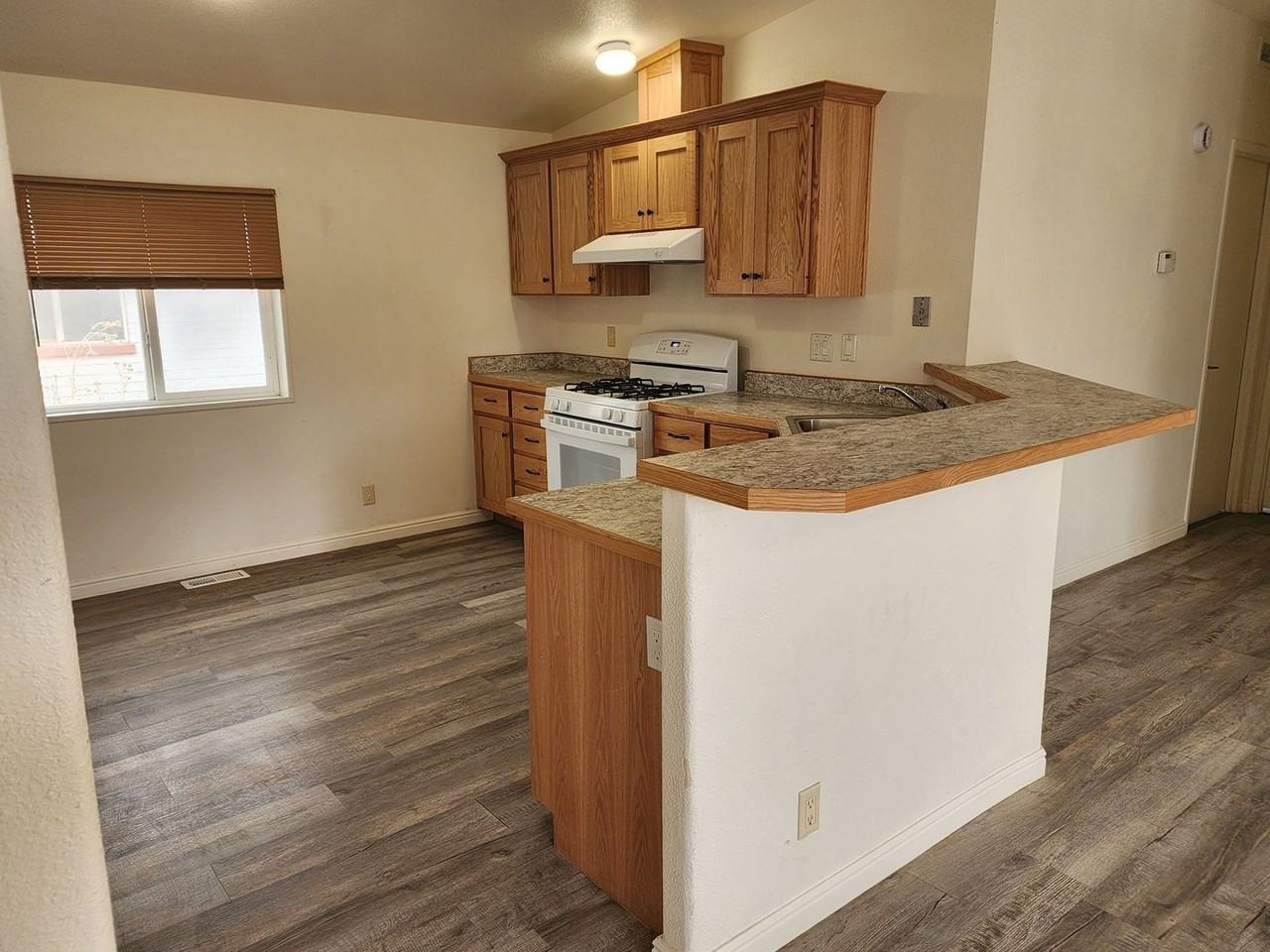 255 E 100 N - Photo 3 of 16