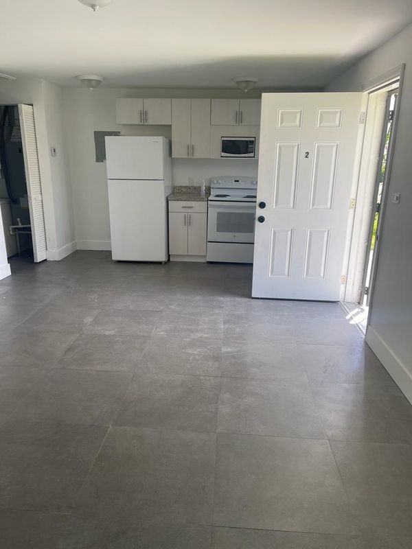 645 Nw 64th St ##2 - Photo 2 of 10