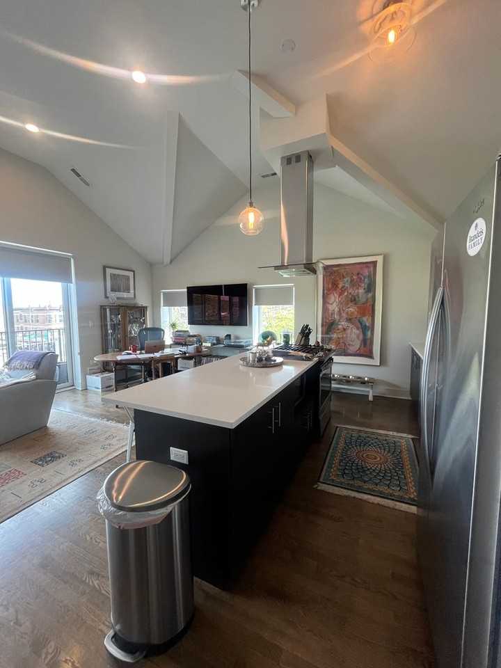 1418 W Addison - Photo 5 of 19