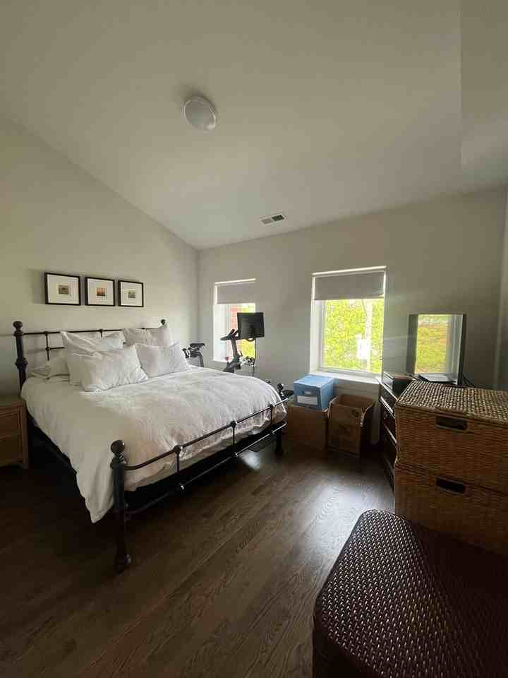 1418 W Addison - Photo 7 of 19