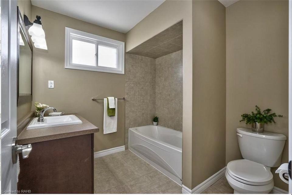 790 Stone Church Rd E #1 - Photo 6 of 9