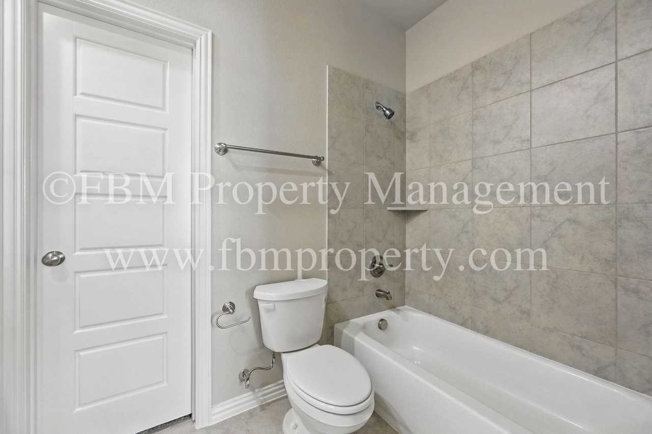 2089 Luna Dr - Photo 6 of 50