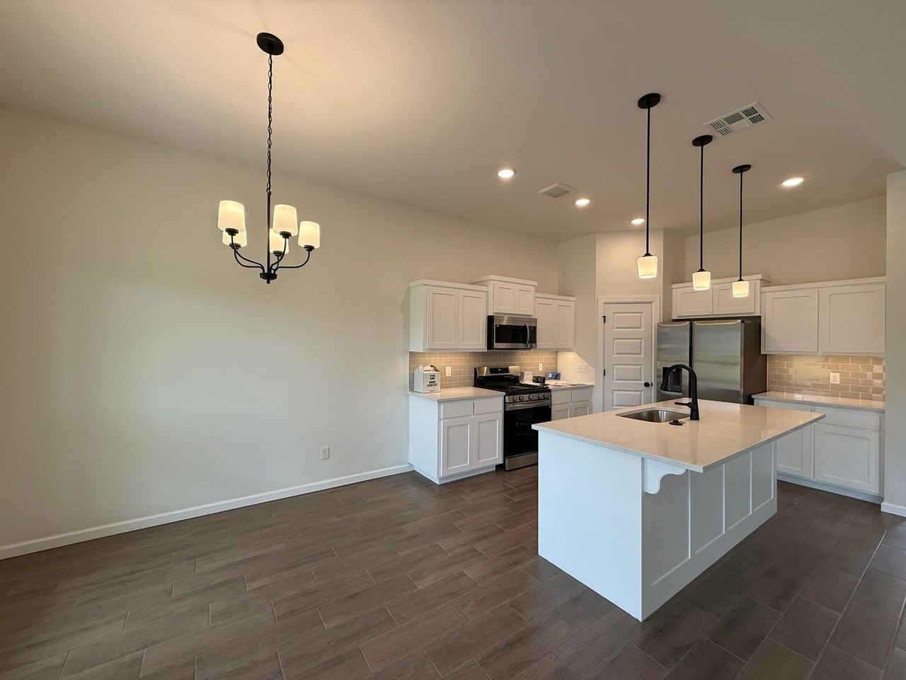 18116 Austin Ct - Photo 7 of 30