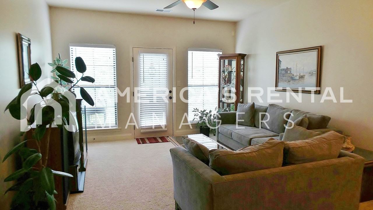 5187 Sterling Glen Dr - Photo 3 of 19