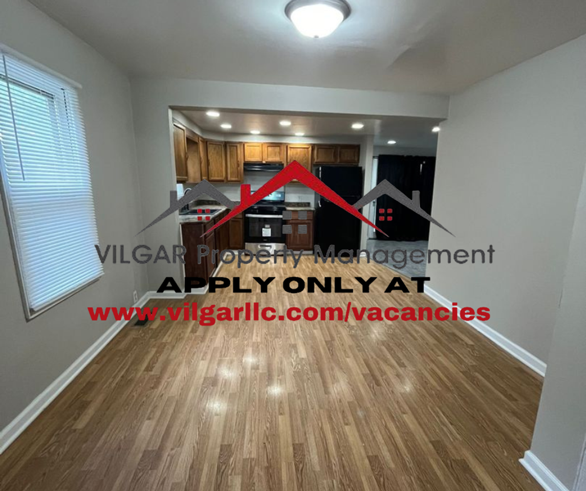 613 Longwood Dr - Photo 2 of 28