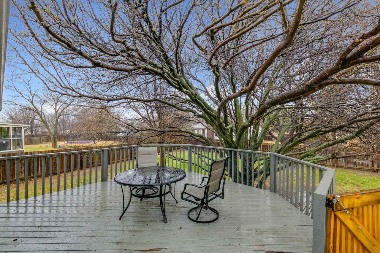 6842 E Winterberry Cir - Photo 2 of 15