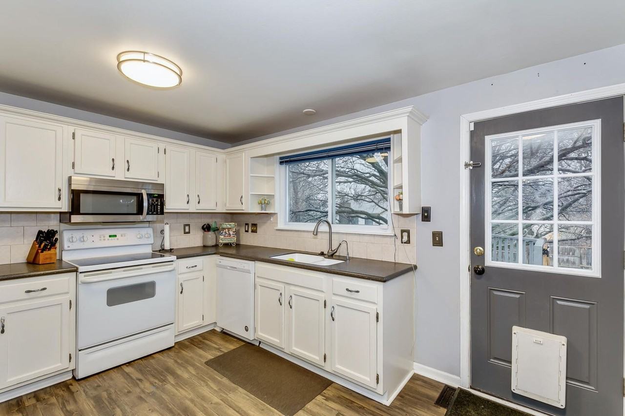 6842 E Winterberry Cir - Photo 4 of 15
