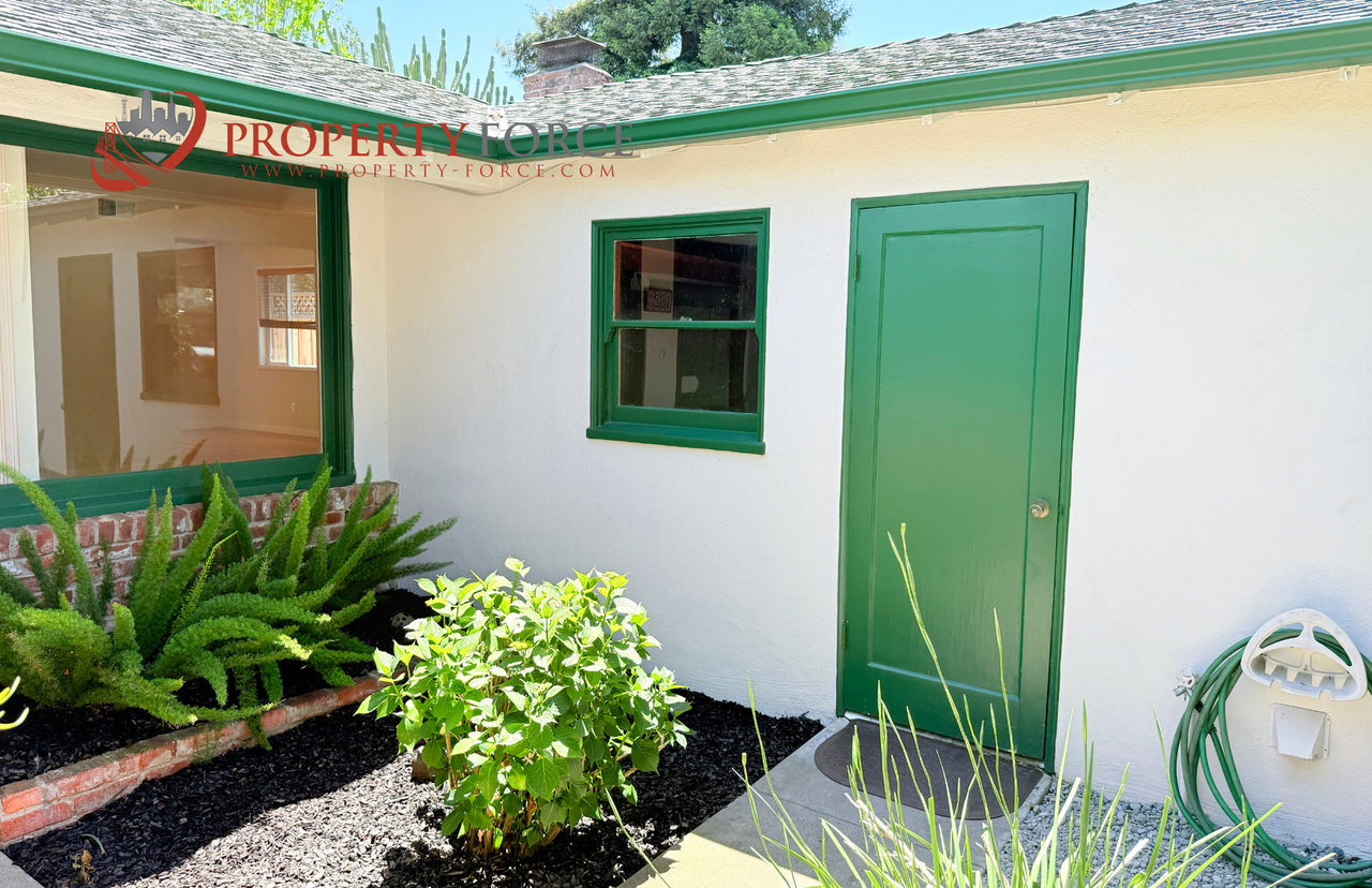 1623 Howard Ave - Photo 5 of 42
