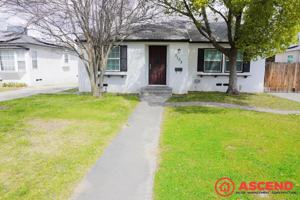 featured image of 3108 Oak Pl