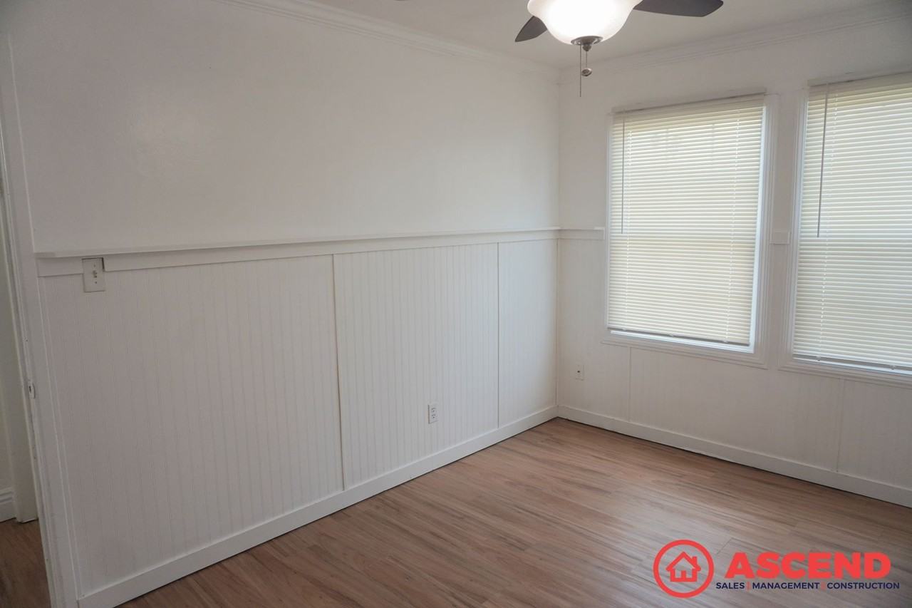3108 Oak Pl - Photo 4 of 9