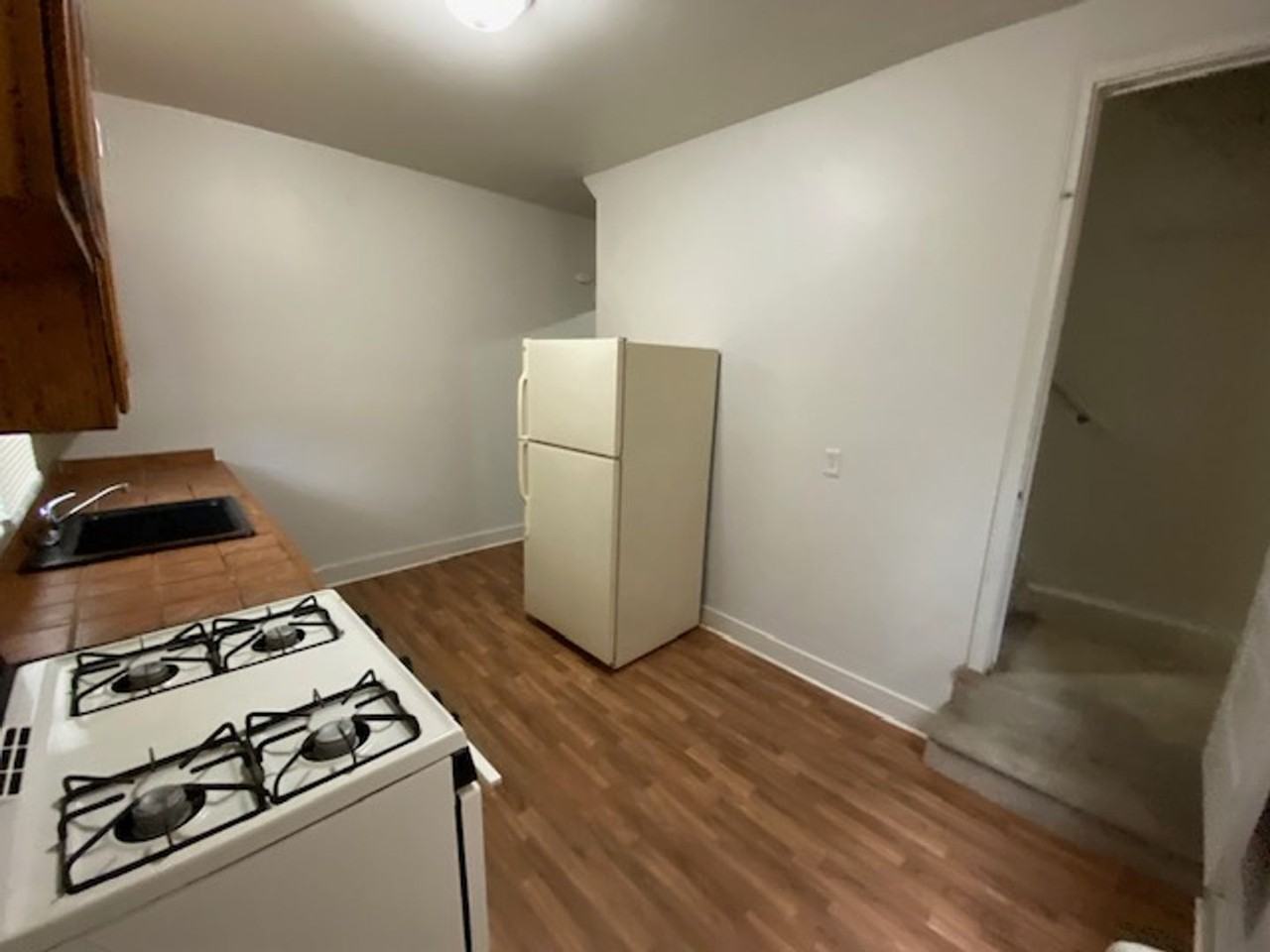 2453 Reel St - Photo 4 of 20