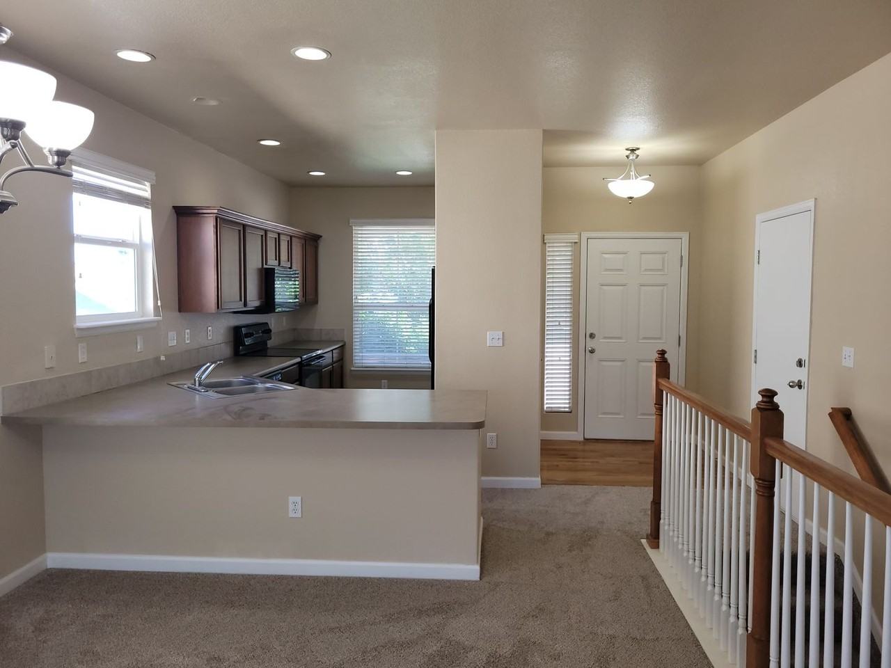 7747 Mountain Laurel Dr - Photo 7 of 27