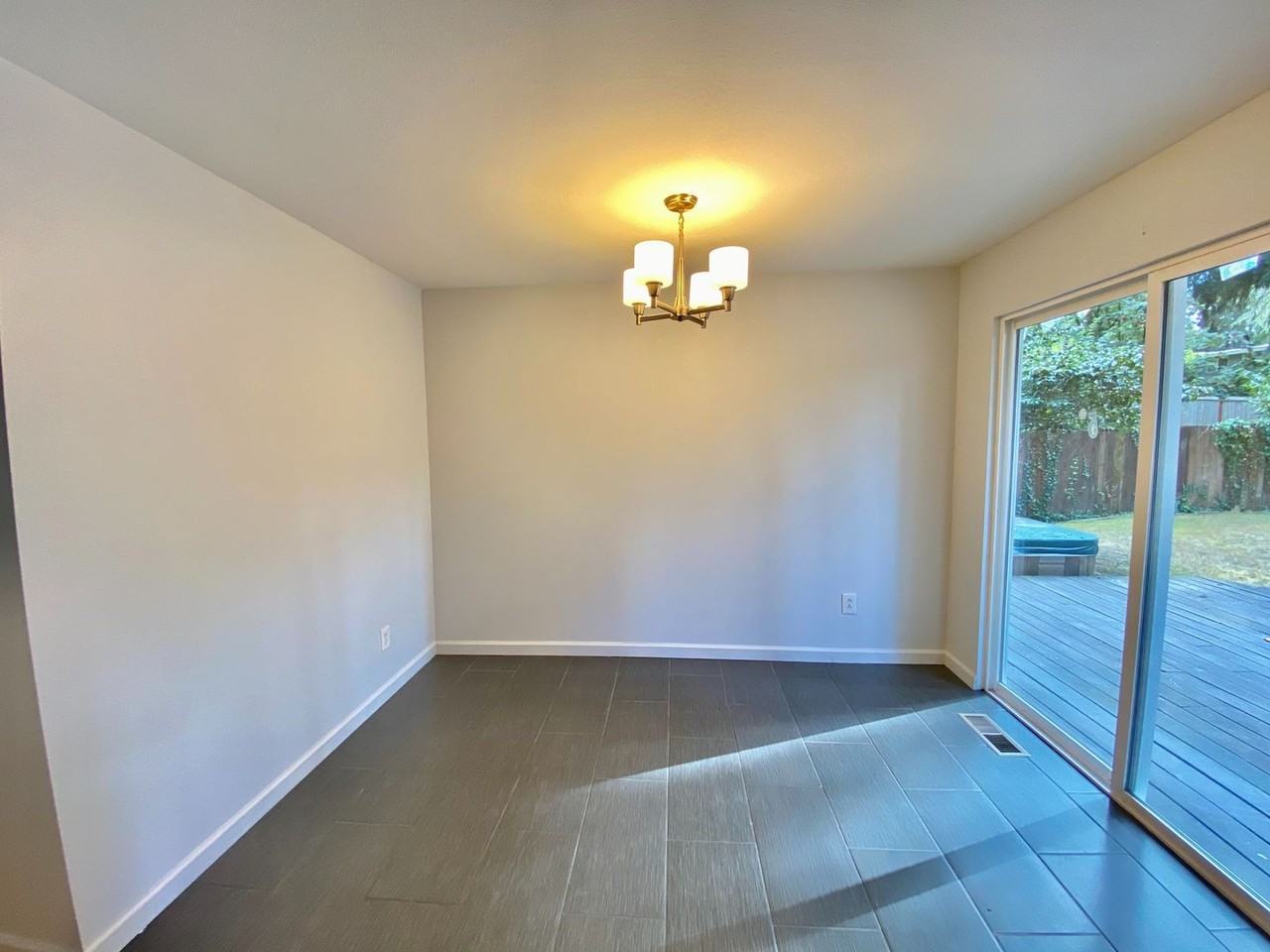 1815 152nd Ave Se - Photo 5 of 12