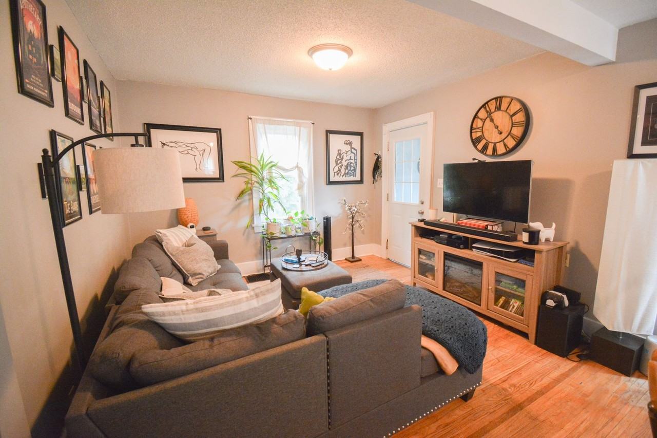 415 10th St Nw - Photo 4 of 18