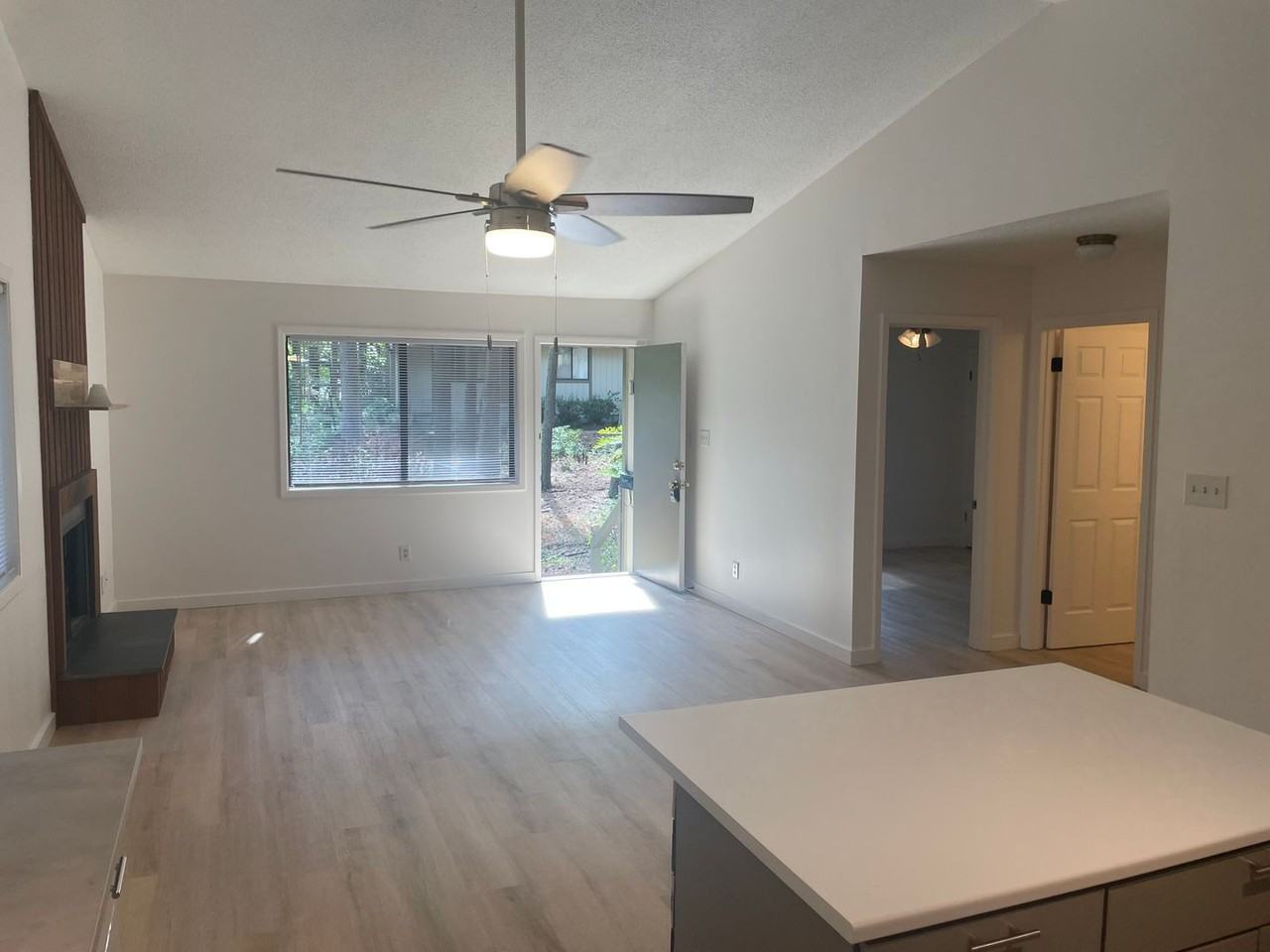 1101 W Main St - Photo 6 of 11