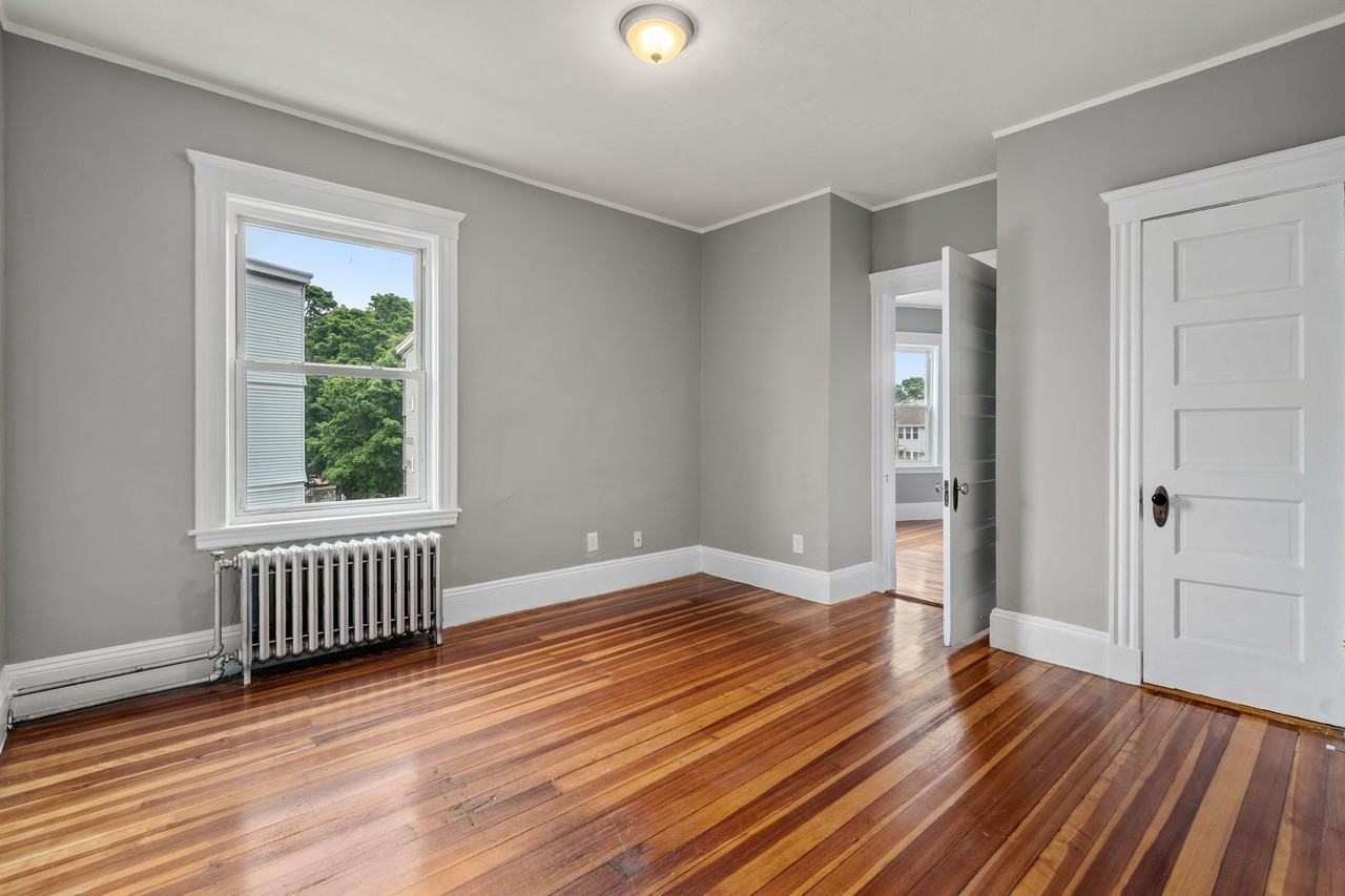 36 Bellevue St - Photo 7 of 21