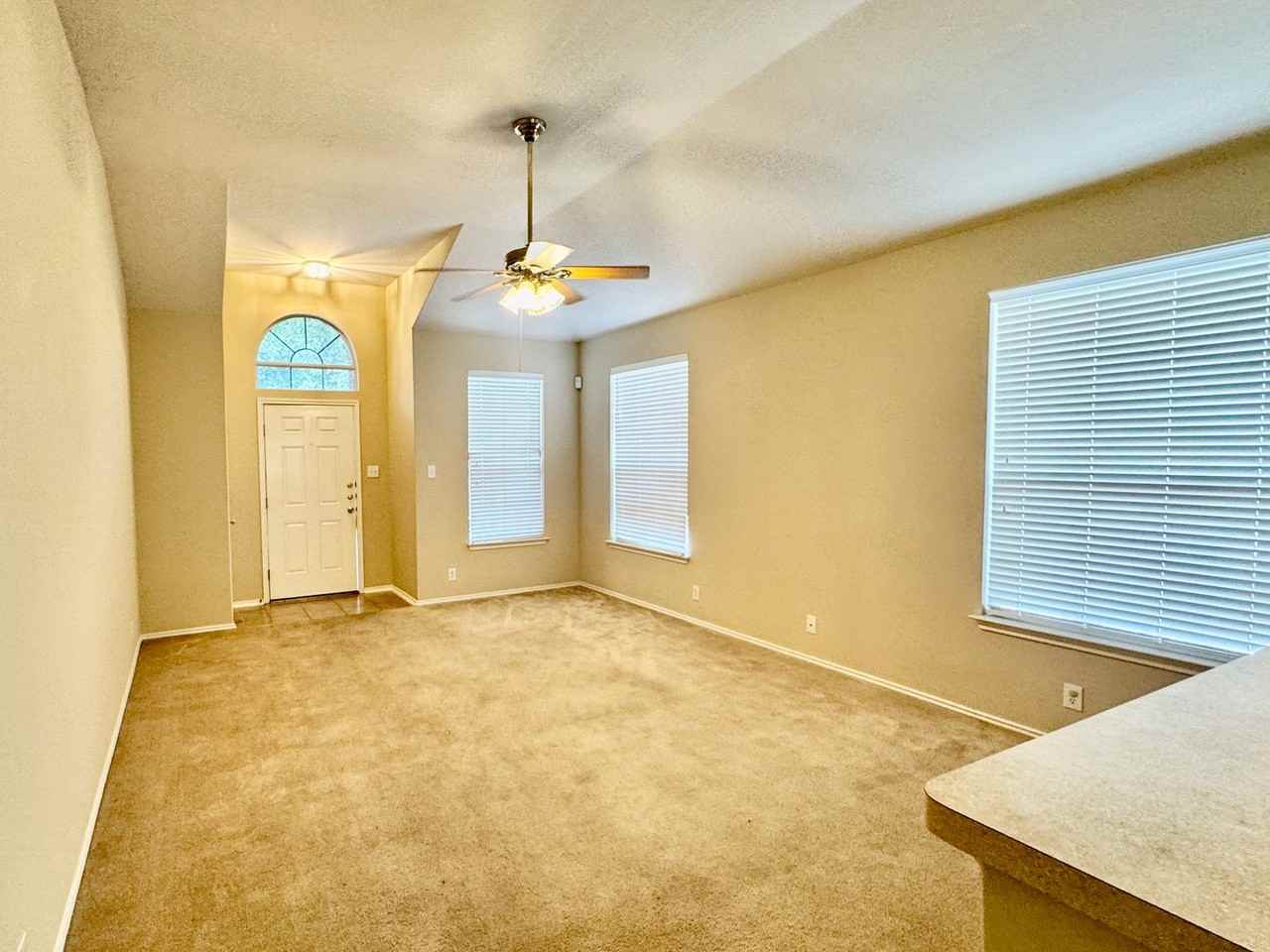 17122 Argyle Pass - Photo 3 of 15