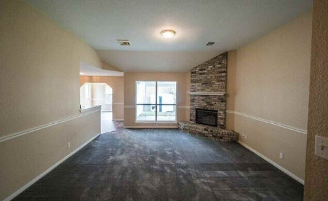 4701 Silver Leaf Ct - Photo 3 of 10