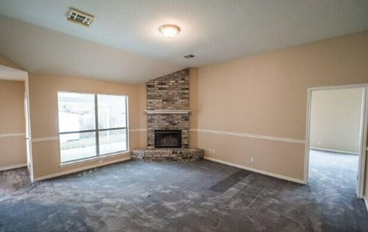 4701 Silver Leaf Ct - Photo 4 of 10