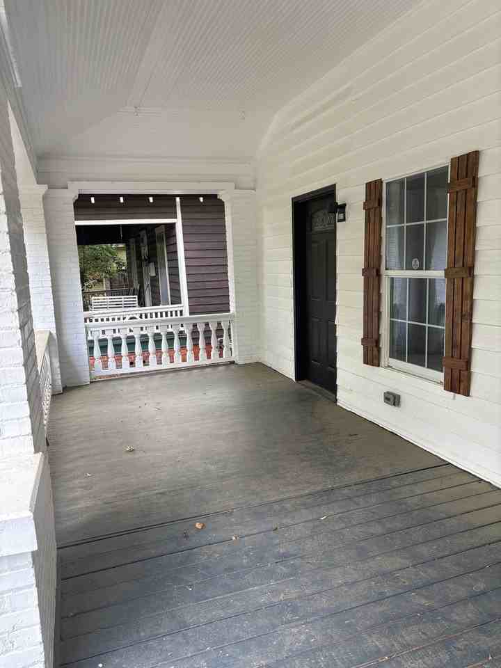 1215 S Hull St - Photo 5 of 35