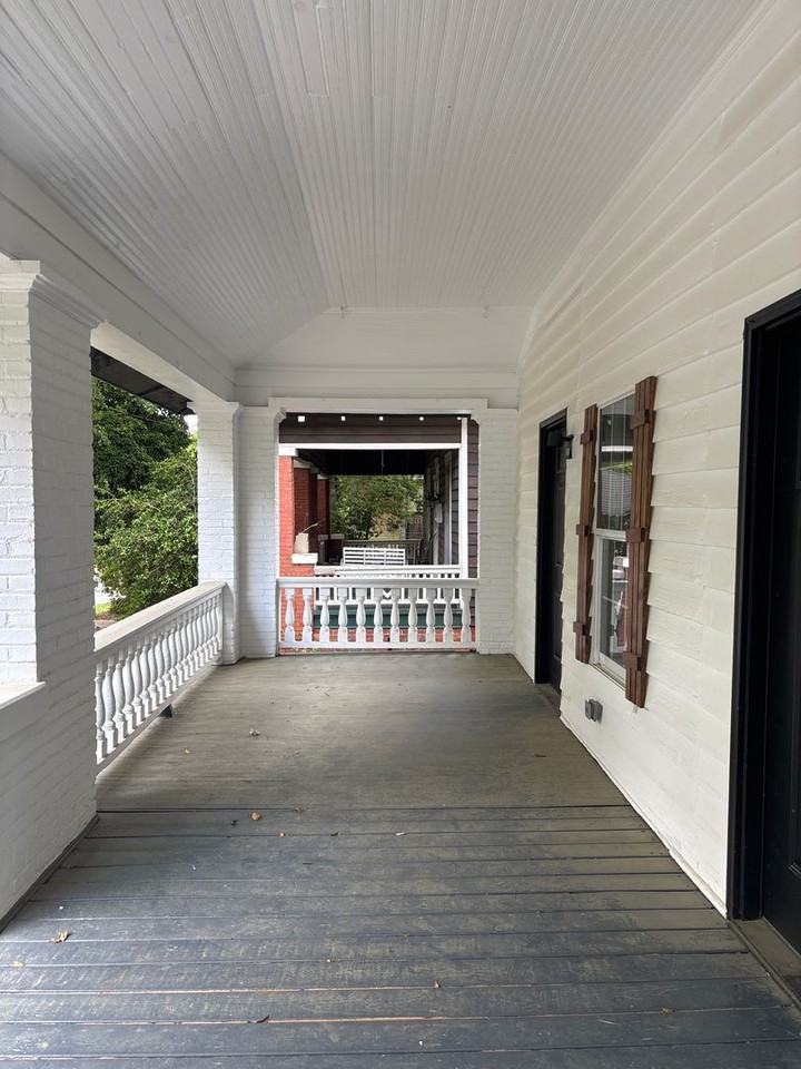 1215 S Hull St - Photo 6 of 35