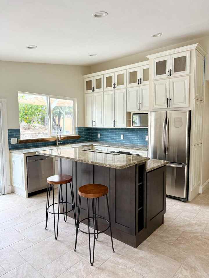 701 Shadow Tree Dr - Photo 2 of 12