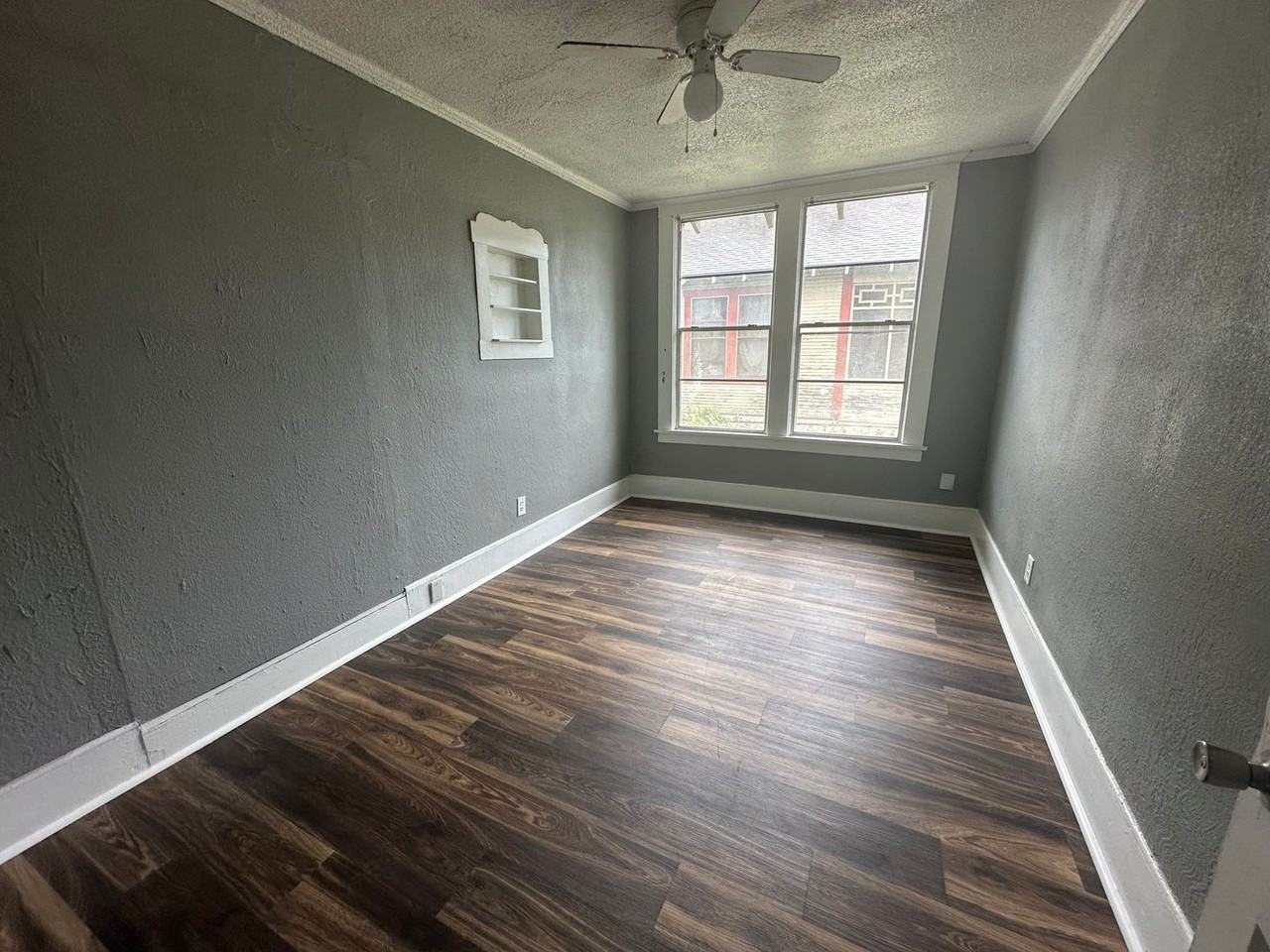 2756 Lillian St - Photo 7 of 14