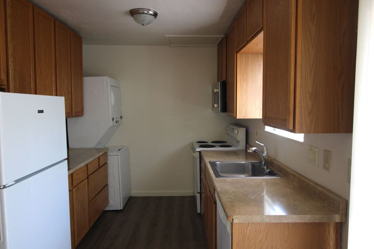 600 Mcconnell Ave - Photo 3 of 9