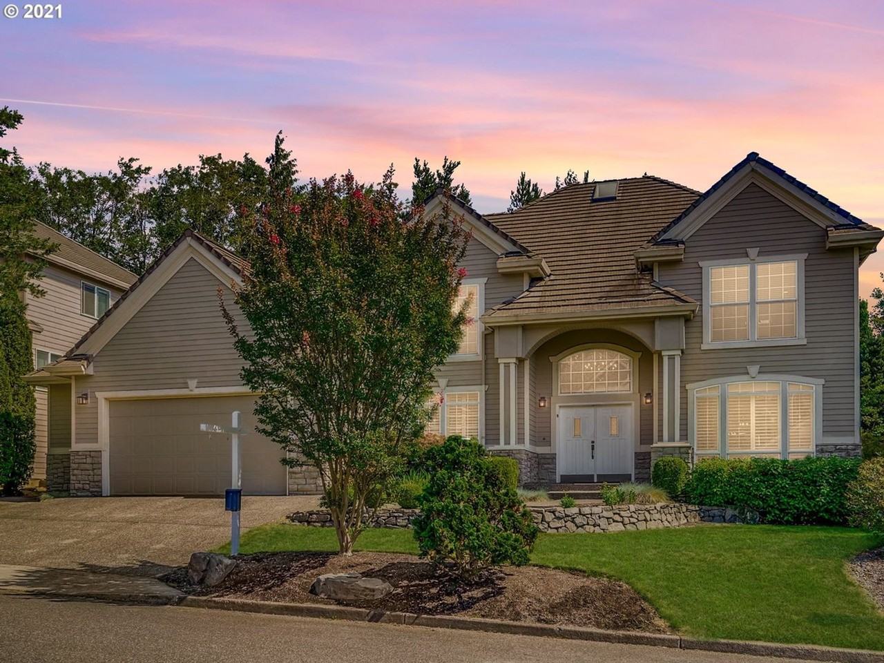 3038 Nw Spencer St - Photo 2 of 27