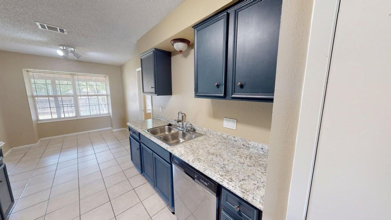 10504 Wendts Way - Photo 2 of 30