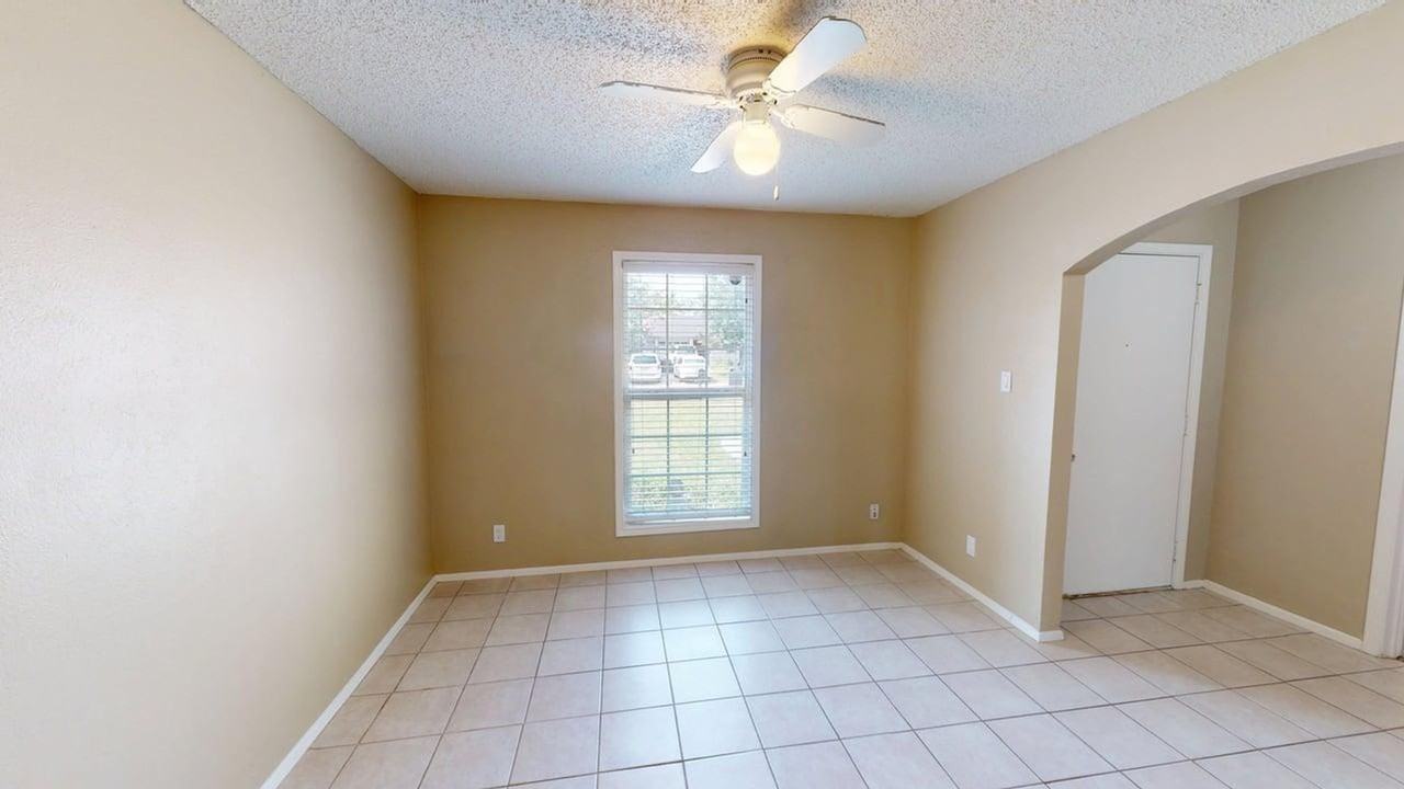 10504 Wendts Way - Photo 6 of 30