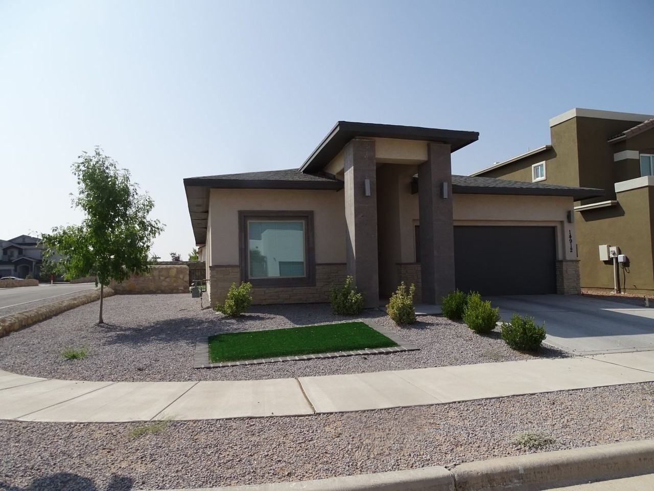 14912 Tim Hardaway Dr - Photo 2 of 37