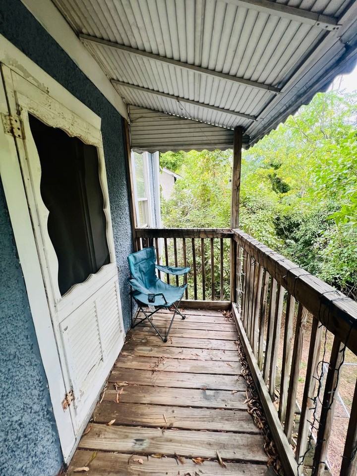 3103 Dill Ave - Photo 4 of 45