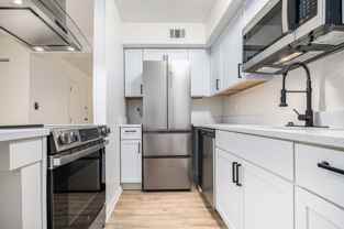 4903 Walnut St - Photo 1 of 1