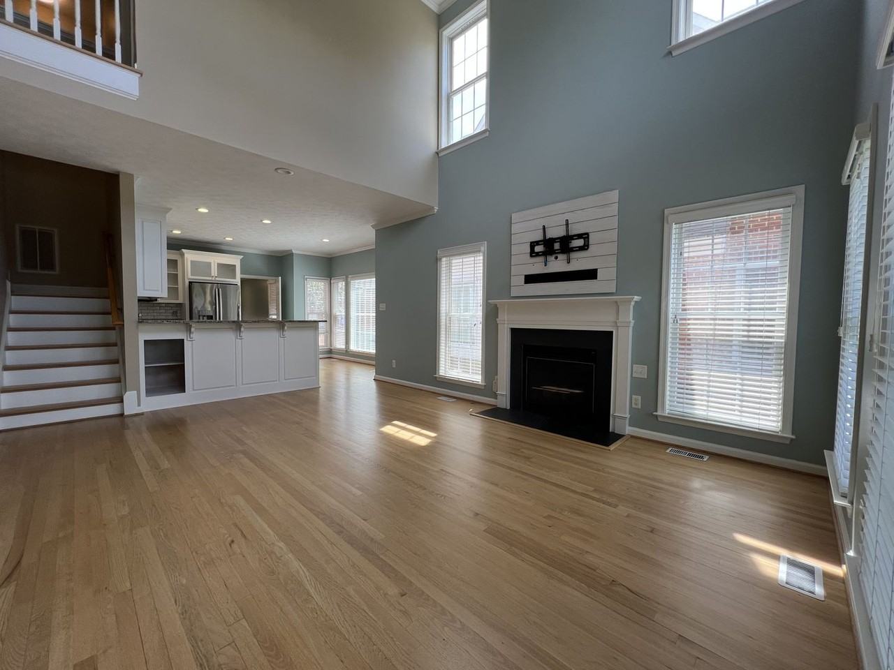 130 Nat Turner Blvd S - Photo 2 of 24