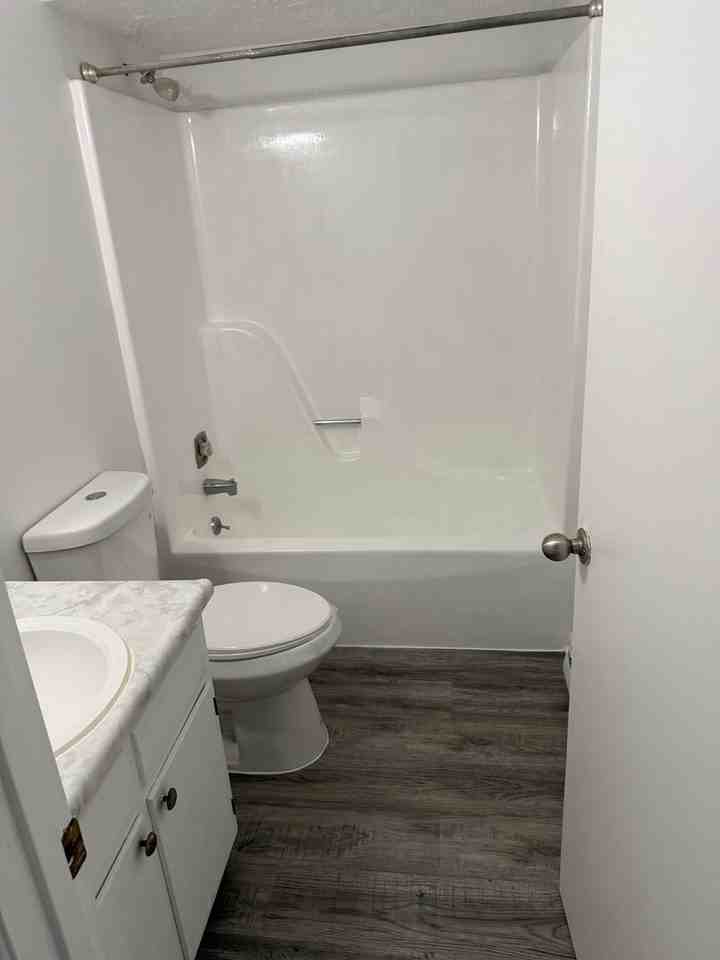 527-531 Grafton Ave - Photo 4 of 5