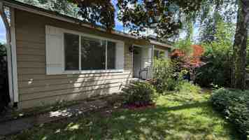 featured image of 3567 Sw Hume St