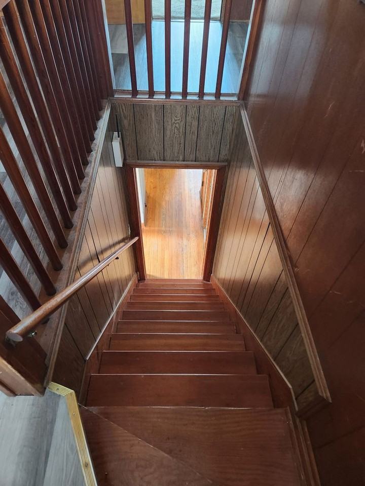 116 W 49th Ave - Photo 7 of 30