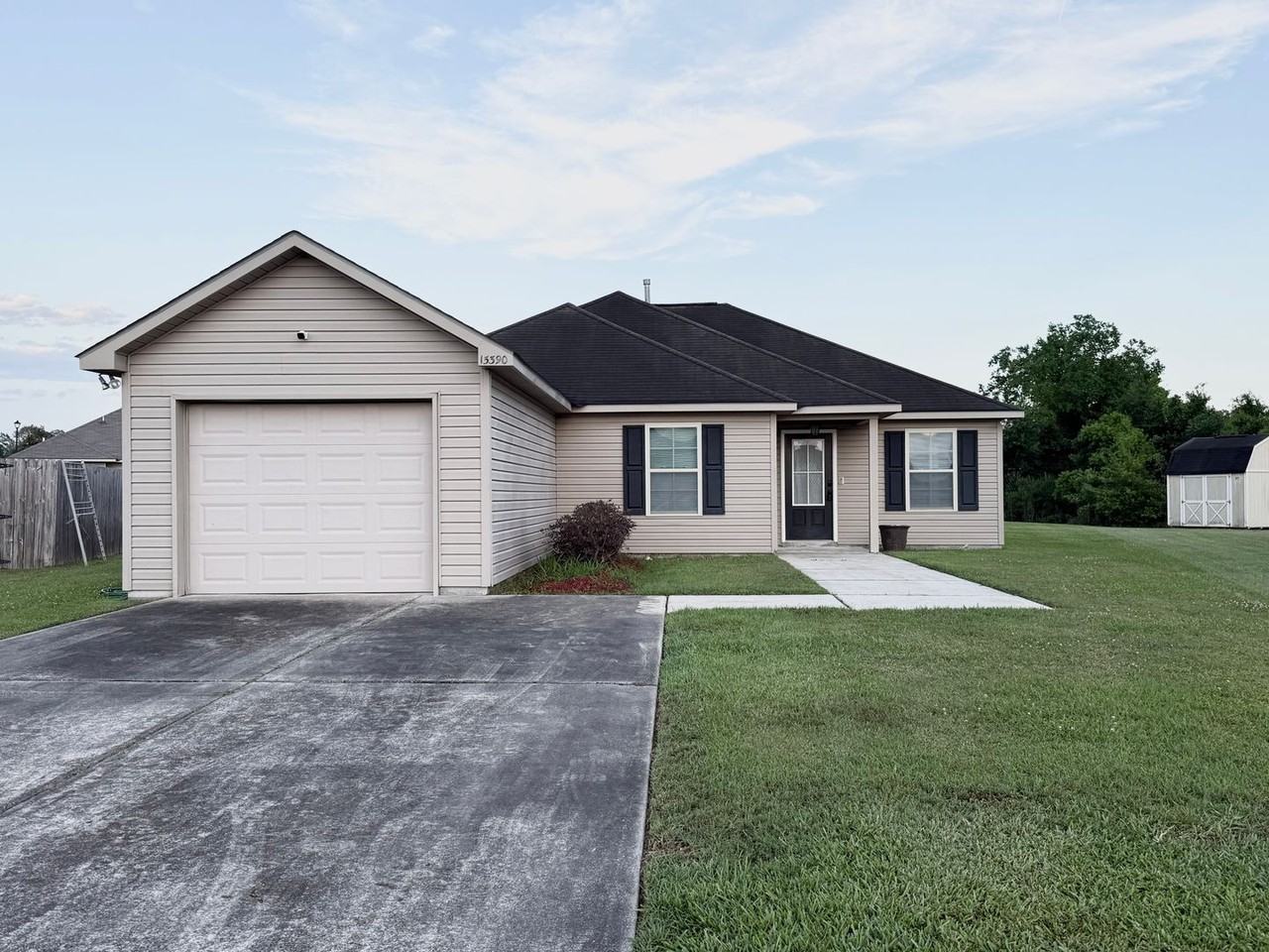 15390 Eaglestone Dr - Photo 2 of 14