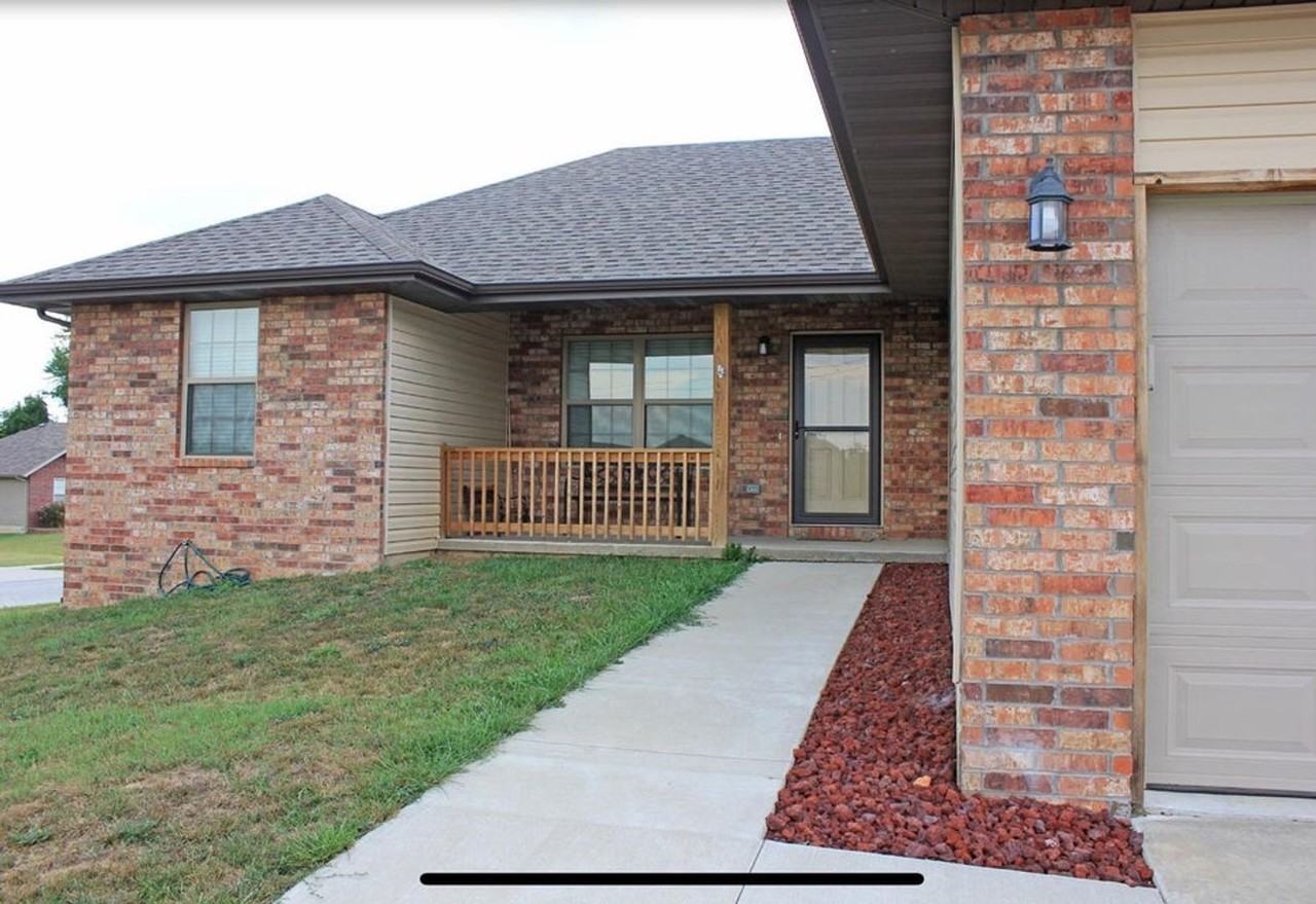 2848 W Setting Sun Dr - Photo 2 of 2