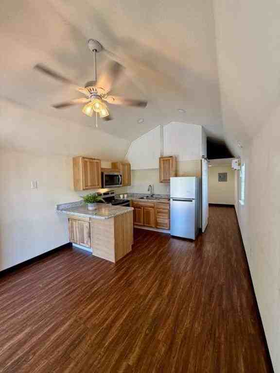 220 Davis Ford Ln - Photo 7 of 13