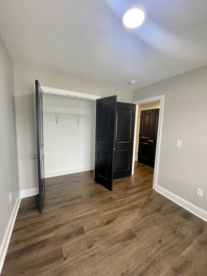 105 Emanuel Ct #1 - Photo 7 of 37