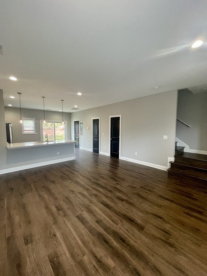105 Emanuel Ct #1 - Photo 4 of 37