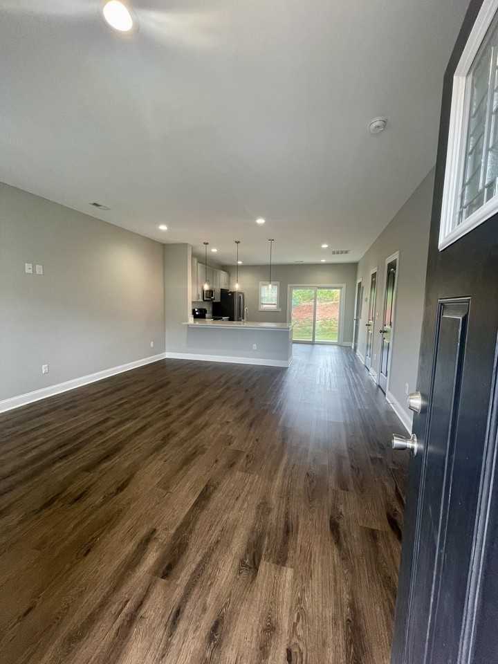 105 Emanuel Ct #1 - Photo 6 of 37
