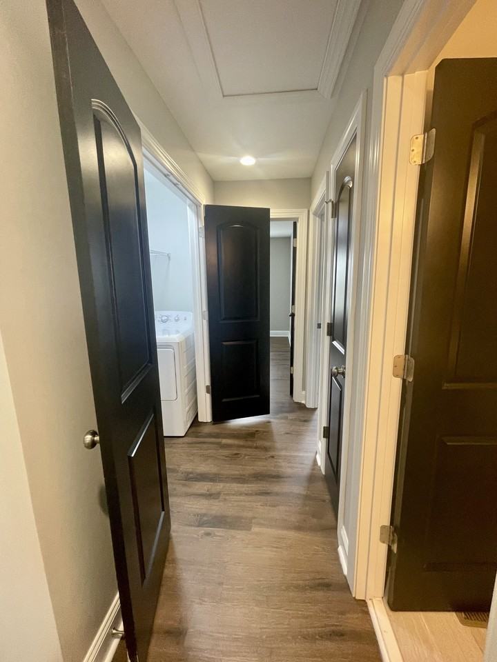 105 Emanuel Ct #1 - Photo 7 of 37