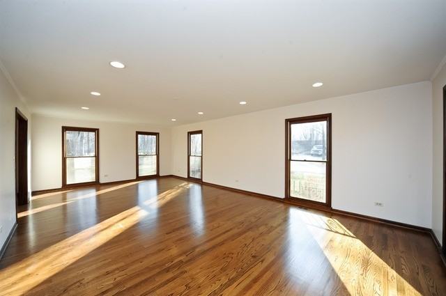 1643 Clendenin Ln - Photo 2 of 13