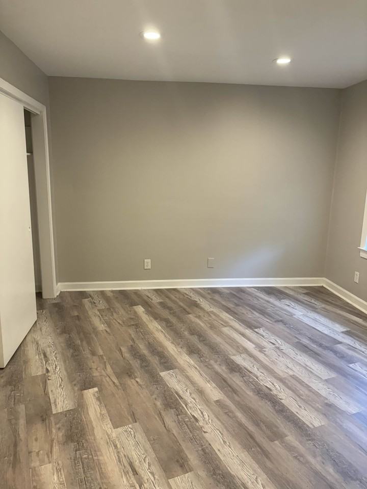 665 N Spring St #C5 - Photo 2 of 6