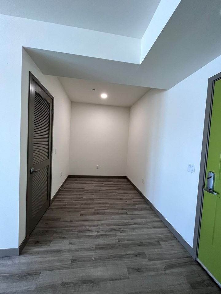 16224, Meadow Road - Photo 3 of 11