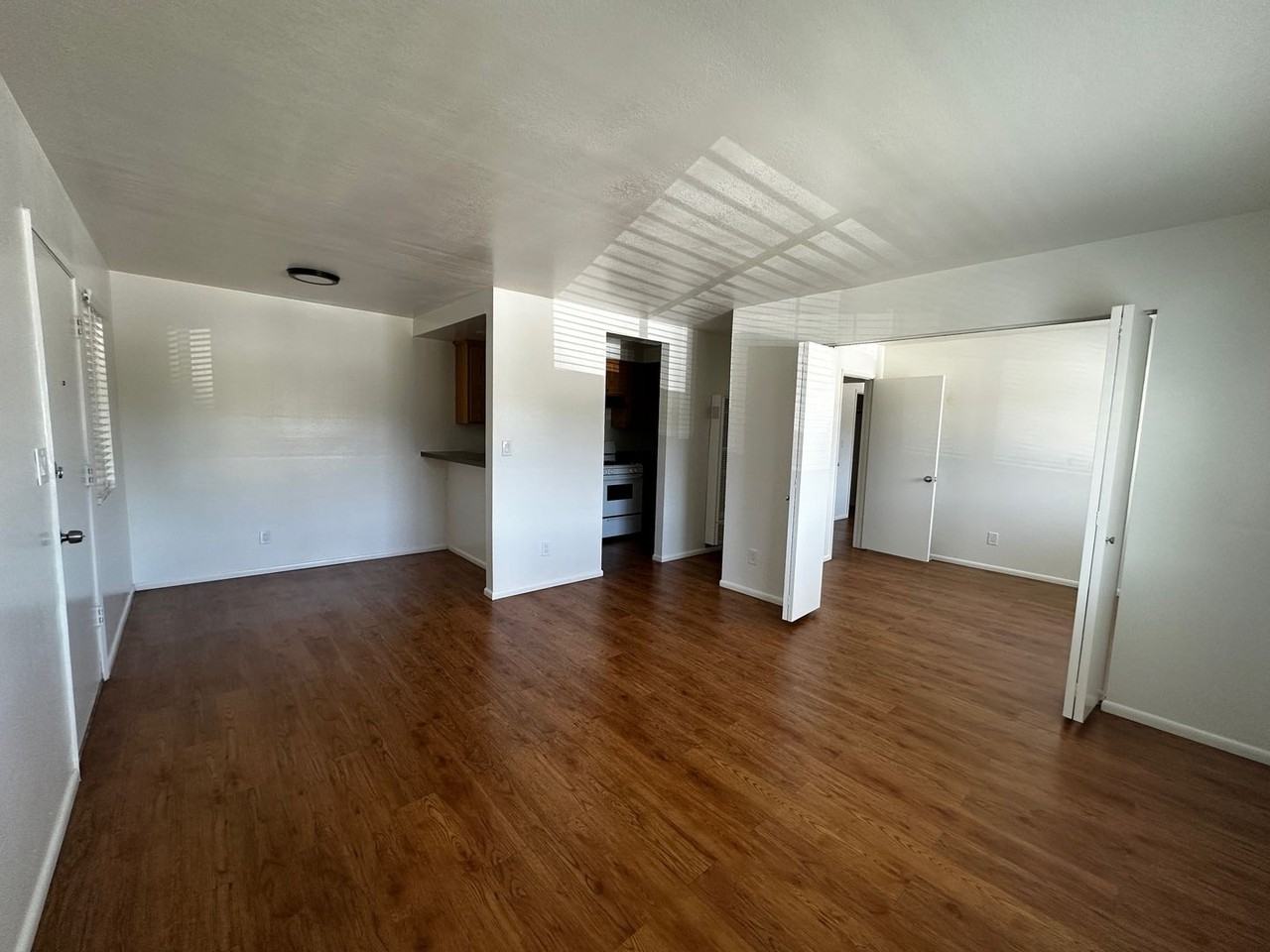 Chestnut Village Apartments - Photo 4 of 9